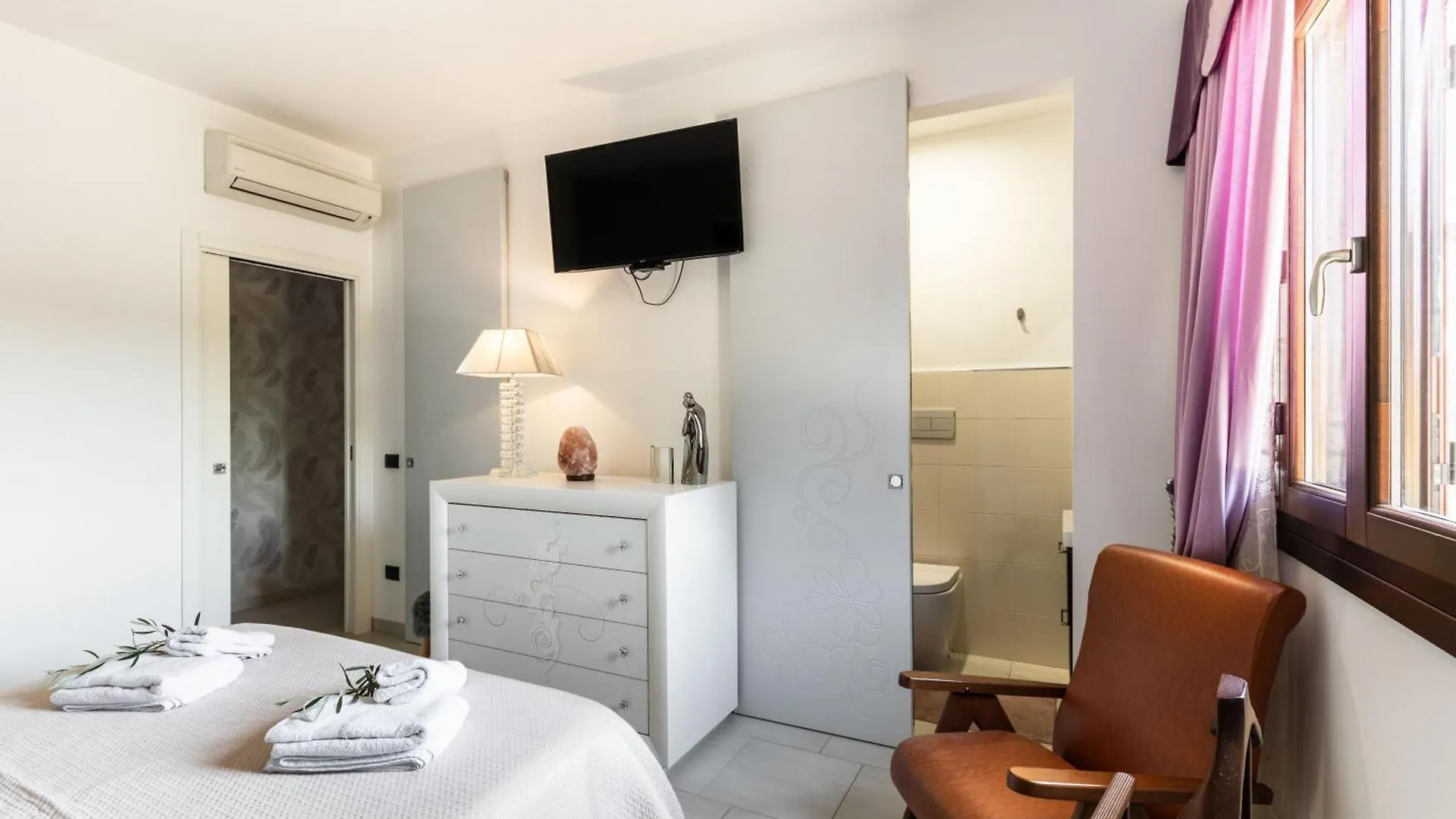 Villa Badessa Noto 0*,