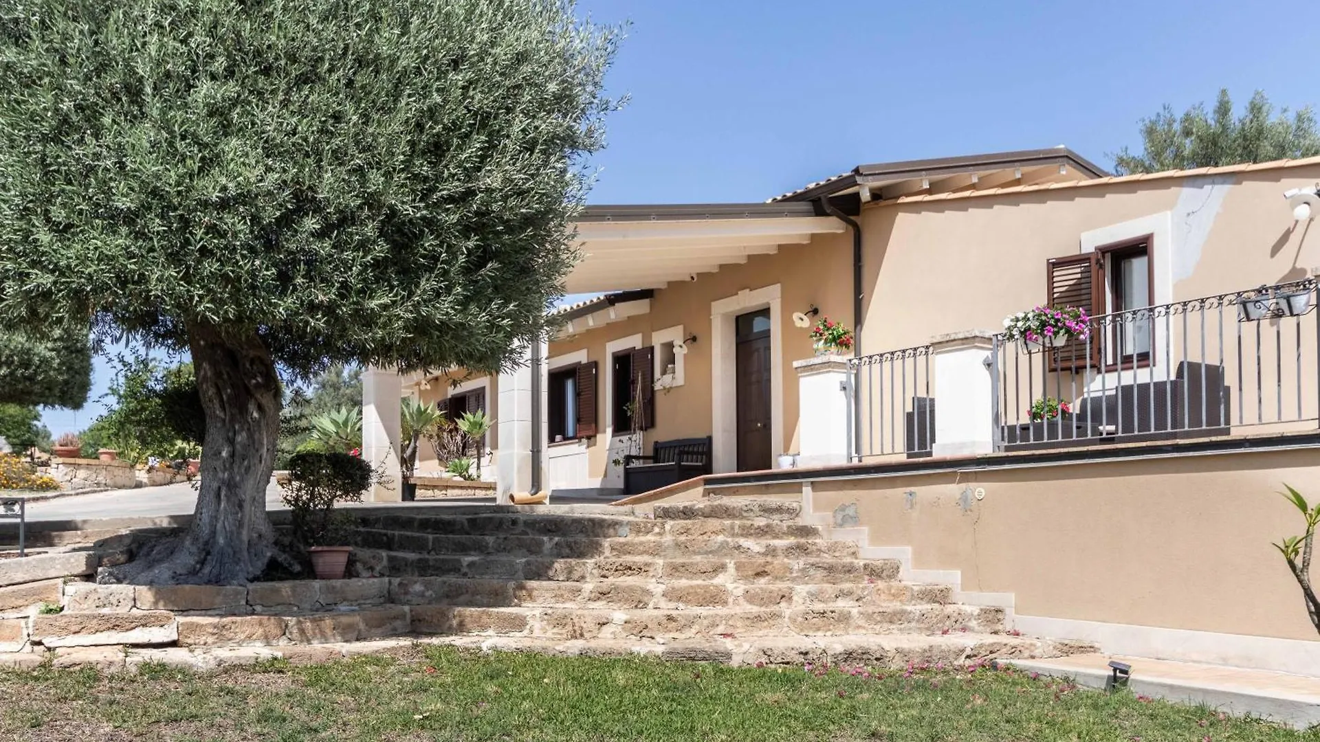 Villa Badessa Noto 0*,  Italia